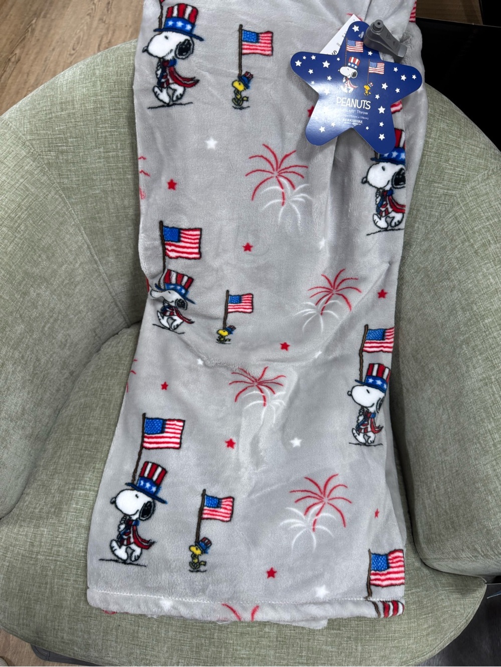 Peanuts Snoopy Patriotic Throw Blanket - Gray, Red, Blue, White